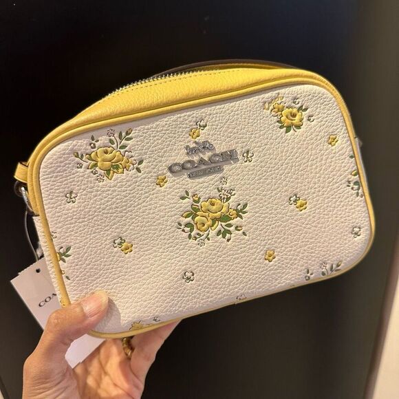 NWT ❤️ COACH Mini Jamie Camera Bag With Floral Print crossbody - Picture 1 of 7